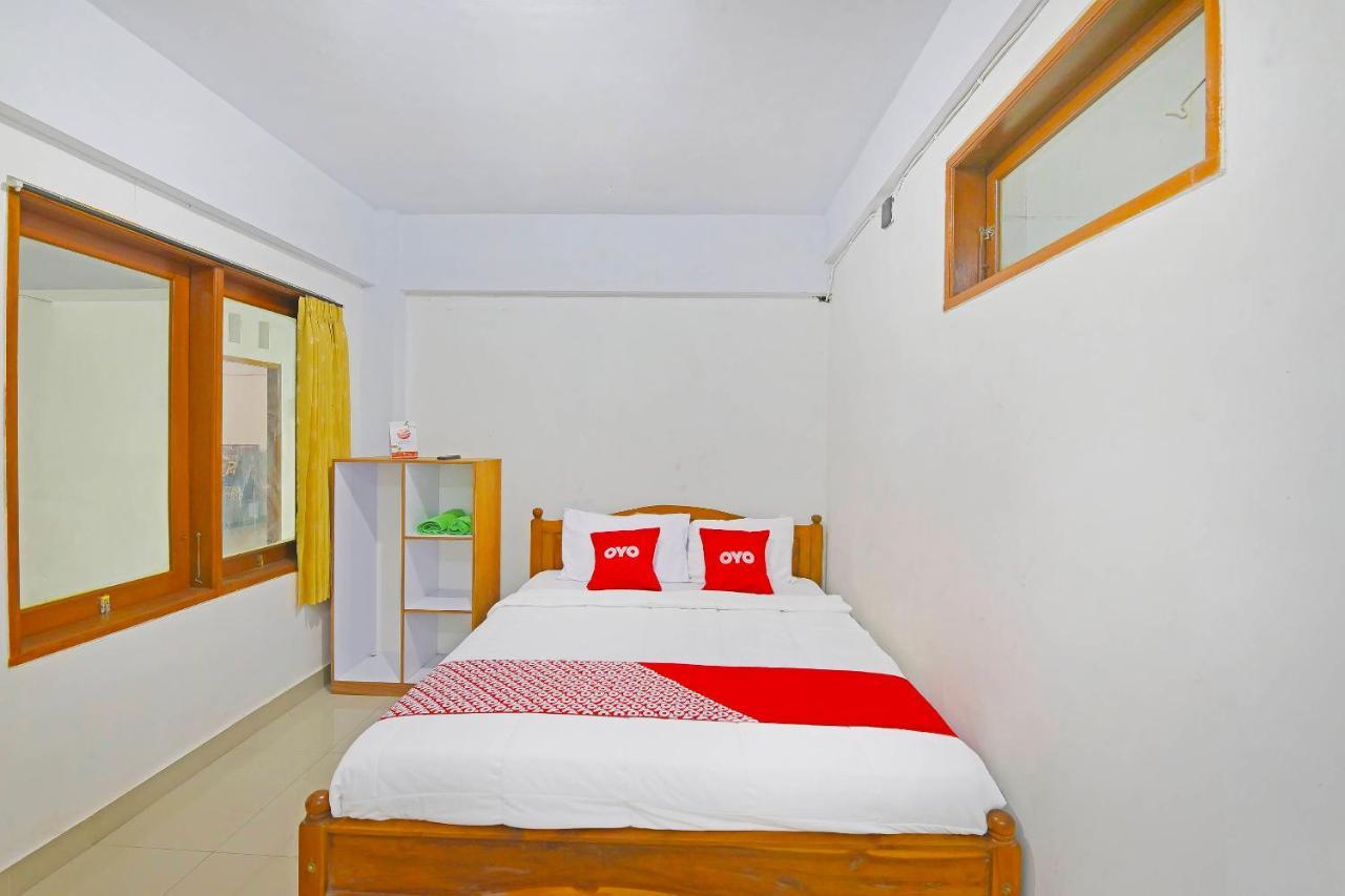 Oyo 90967 Soka Asri Guest House Darmasaba Extérieur photo