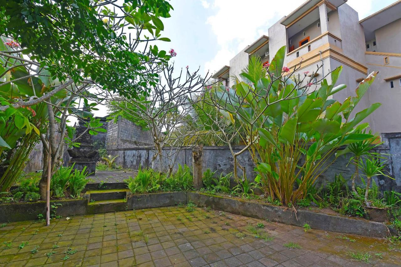 Oyo 90967 Soka Asri Guest House Darmasaba Extérieur photo